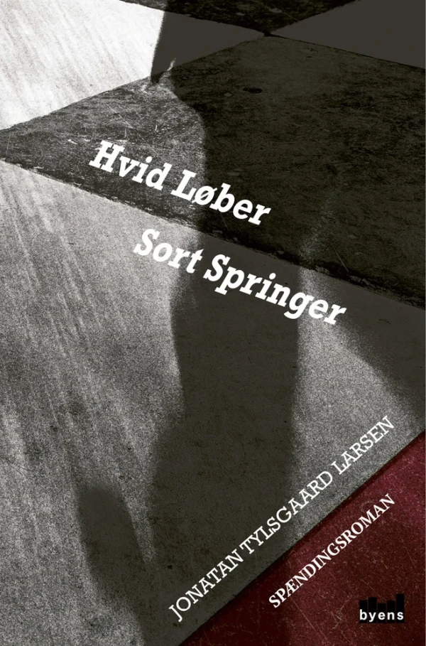 Hvid løber sort springer